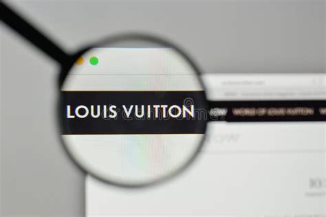 louis vuitton uomo 2017|louis vuitton italian website.